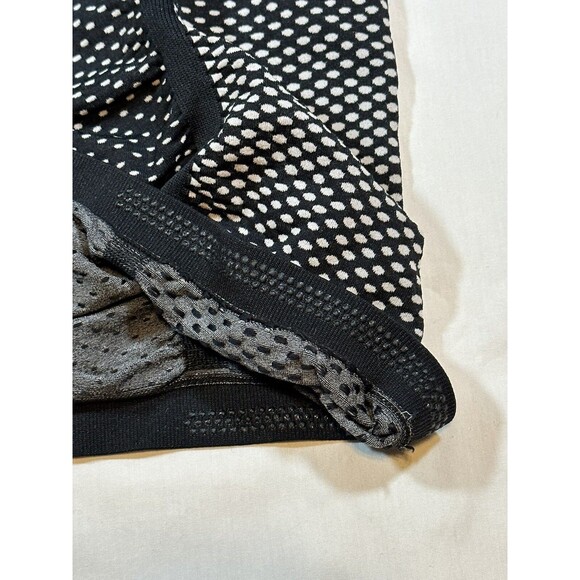 Athleta Womens Diamond Fastest Track Tee Black/White Dots Pullover Top Size Med - Picture 7 of 9